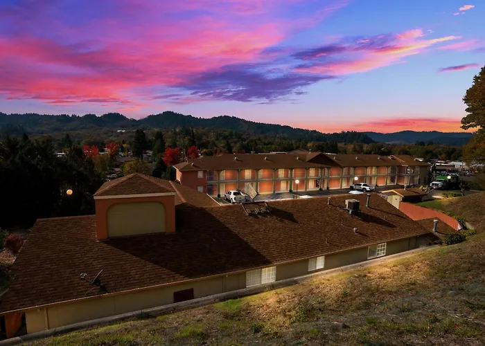Best Western Willits Inn
